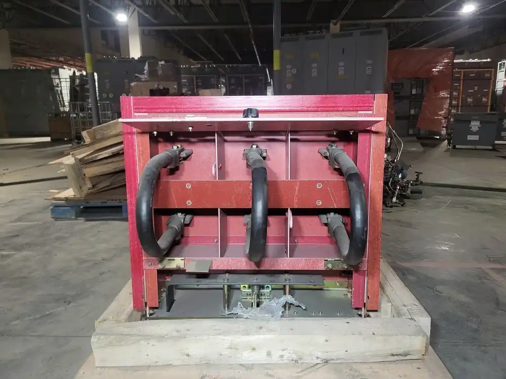 1200/2000 Amps Manual Ground and Test Device Type VCP-W 3777A50G02