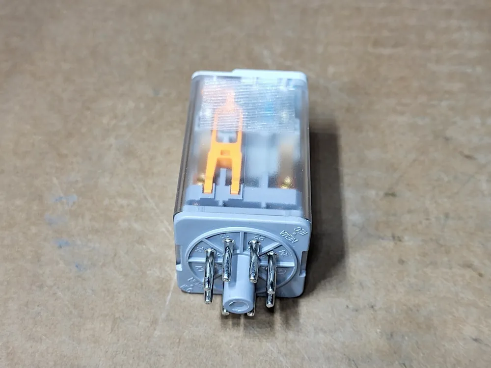 12 Amp, 12 VDC, 8-Pin Electromechanical Relay 750XBXM4L