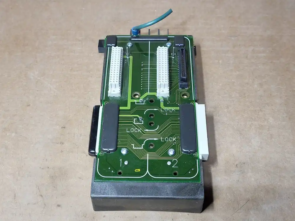 30 VDC, 8 Amps Wide Carrier Module KJ4001X1-BA2
