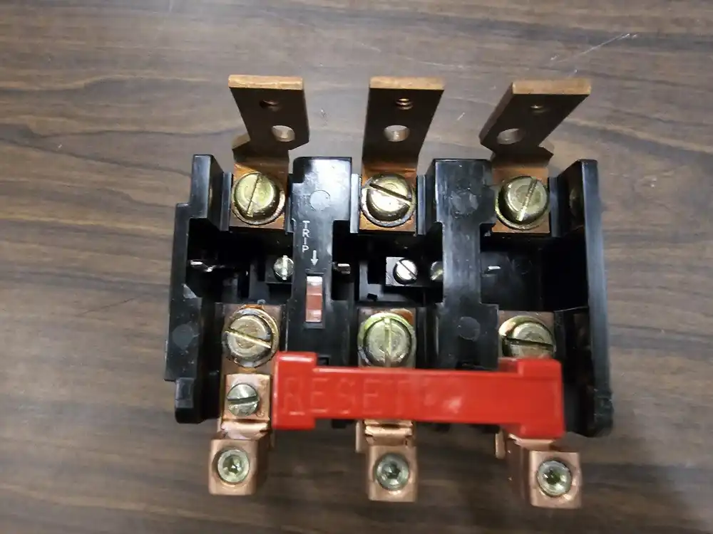 90 Amps Thermal Overload Relay 9065SDO12, Series SE