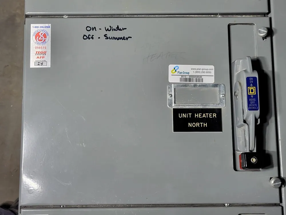 600 Volts, 30 Amps MCC Bucket Switch 8998 KW407
