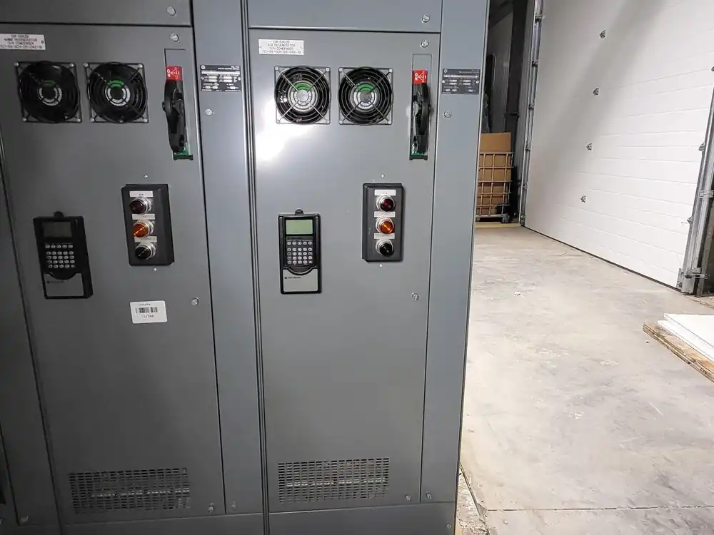 30 hp, 600 Volts, 3-Ph VFD 20BE032A0AYNAND0 Bucket for 2100 Series MCC Frame