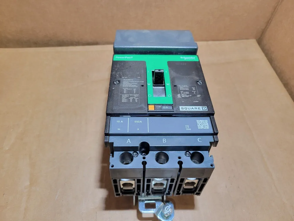 15 Amp, 3 Pole, 600 Volt Circuit Breaker HLA36015