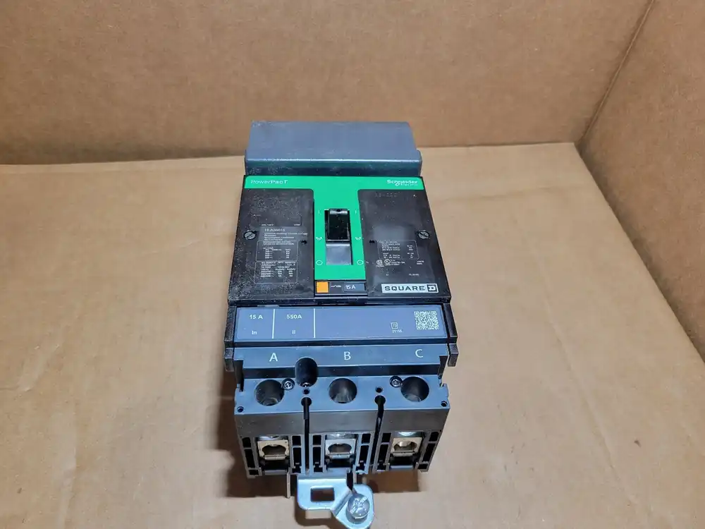 15 Amp, 3 Pole, 600 Volt Circuit Breaker HLA36015