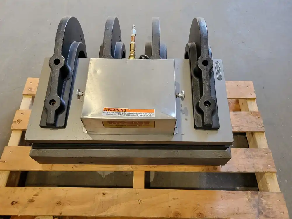 Pneumatic Clicker Press CLK15