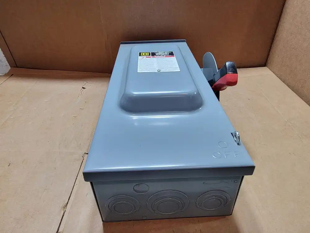 100 Amp, 3 Pole, 600 Volts Fusible Disconnect Safety Switch CH363RB