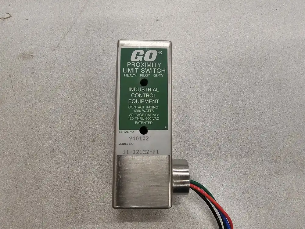 Proximity Limit Switch Square Side Sensing 11-12122-F1