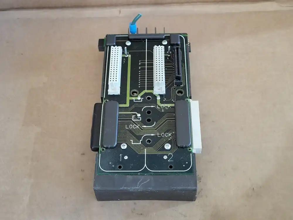 30 VDC, 8 Amps Wide Carrier Module KJ4001X1-BA2, 12P1562X032