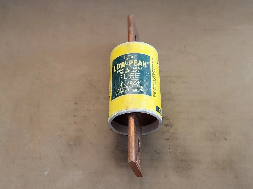 300 Amp 600 Volts Class J Fuse LPJ-300SP