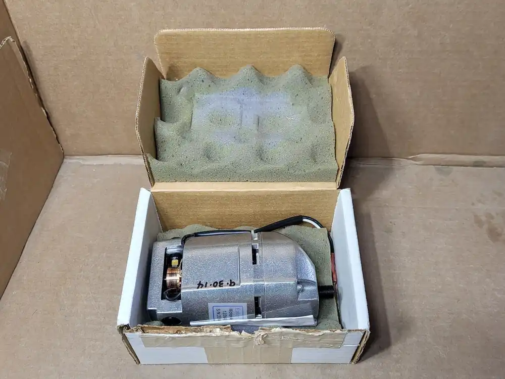 125 VDC/120 VAC Charging Motor 449D431H21, 699B196G01