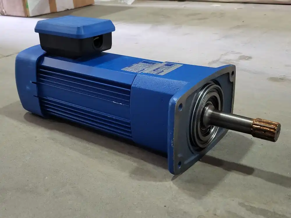 0.10/0.48 kW, 460/500 volts Motor AN-11879 w/ Gear reducer AN-3213