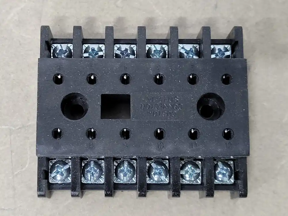 12-Pin Relay Socket SD12-PC