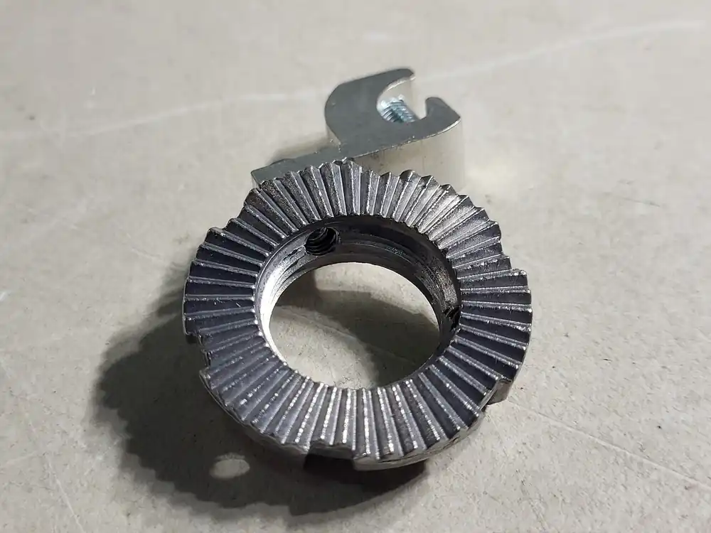 1/2" Bond Star Grounding Locknut L050GRL