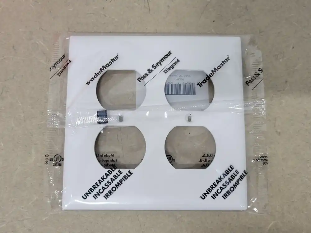 Trademaster Wall Plate 2-Gang 2-Duplex TP82-W (Box of 20)