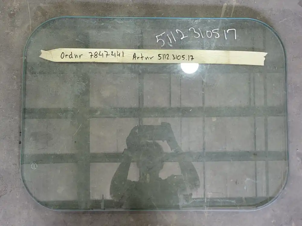 Glass 5112310517
