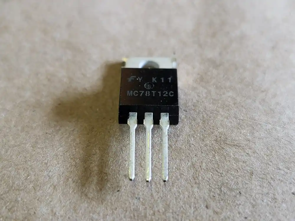 Voltage Regulator 3222305330