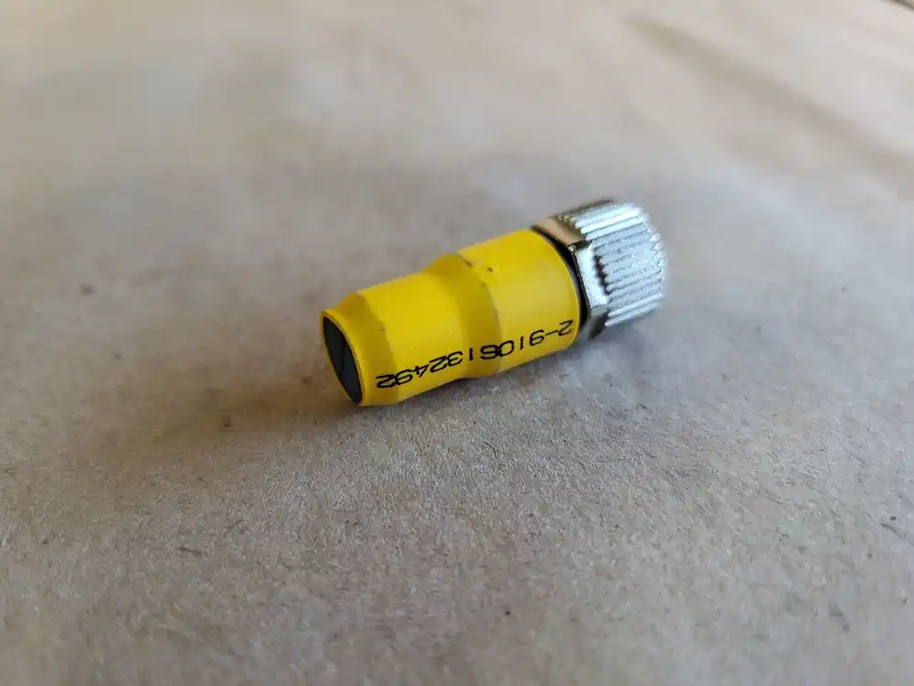 Plug 9106132492