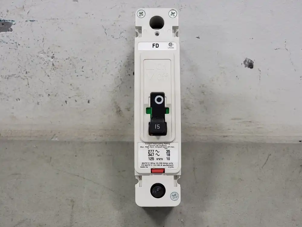 15 Amp, 1 Pole, 347 volts Circuit Breaker FD1015