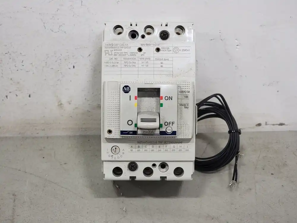 30 A, 3 Pole, 347 V Circuit Breaker 140MG-G8P-C30-KA w/ Trip Unit