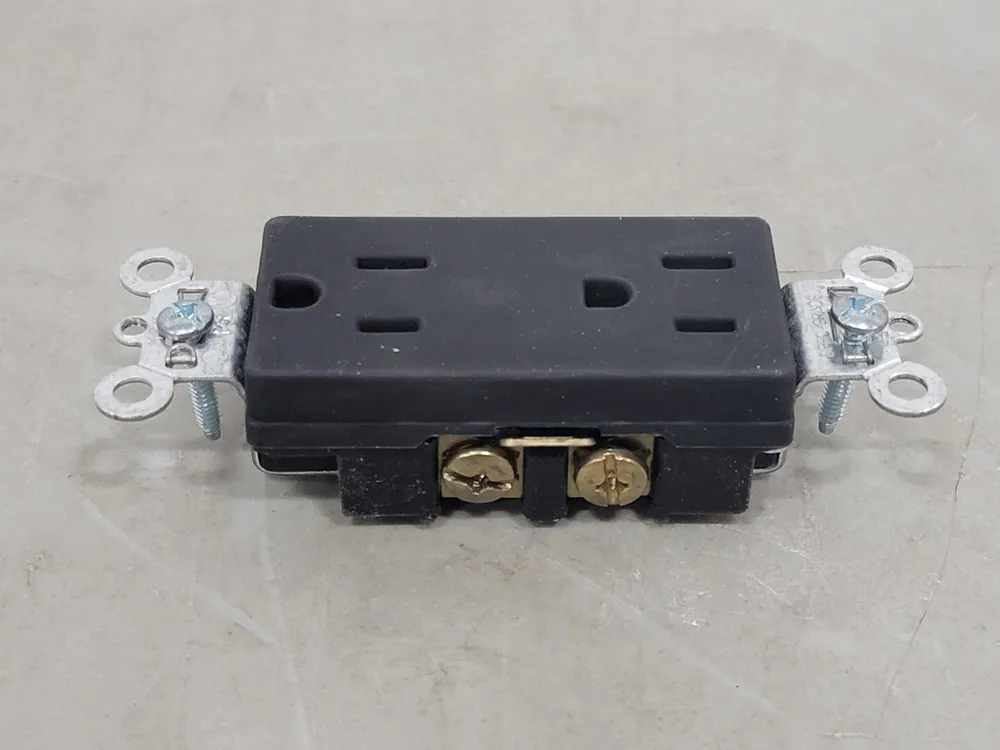15A, 125V Duplex Receptacle 26252-BK