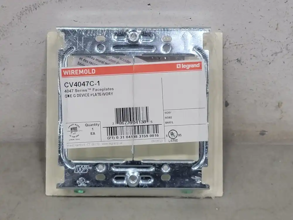 1-Gang 4000 Series Device Plate - Ivory CV4047C-1