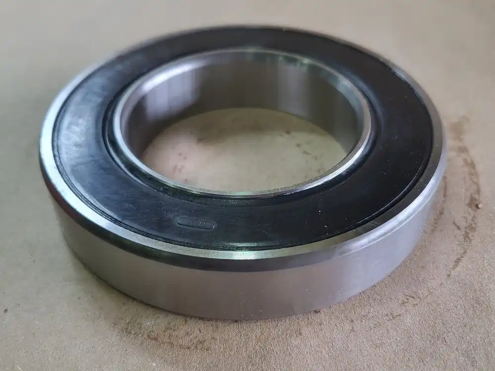 Deep Groove Ball Bearing 215SZZX