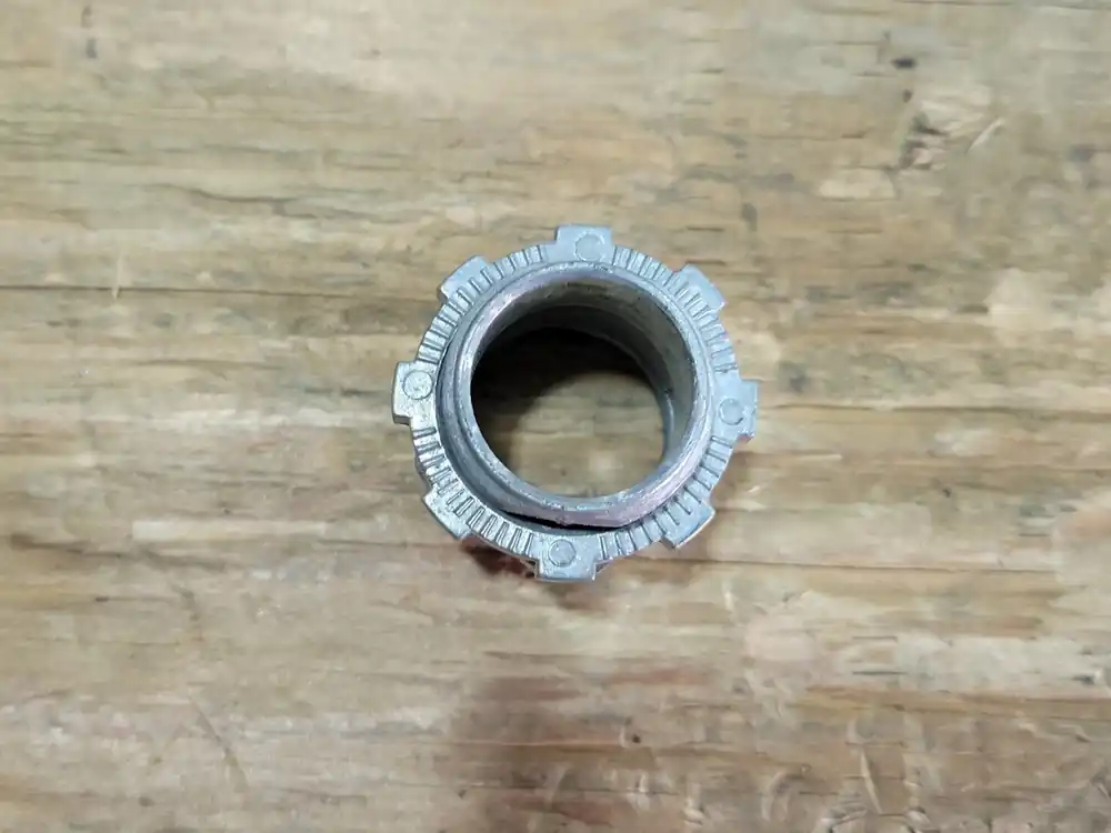 T&B 3/4" Compression Connector TC212