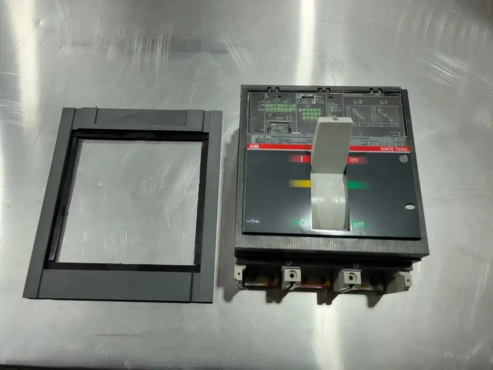1200 Amp, 3 Pole, 600 volts Circuit Breaker T7L 1200-1SDA065292R1