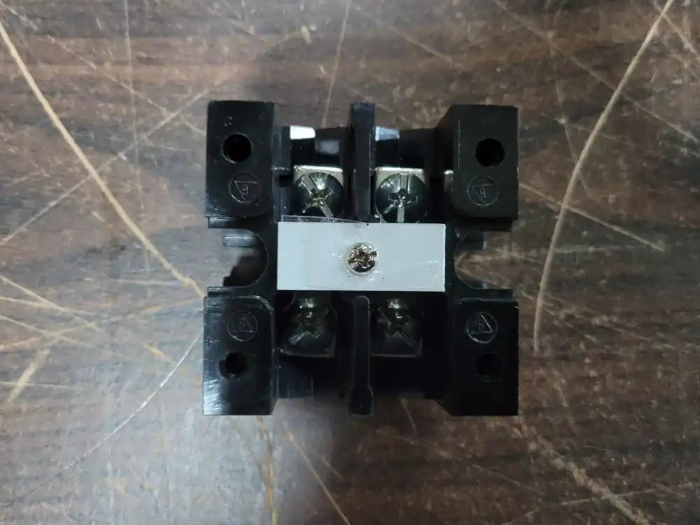 Terminal Block B102