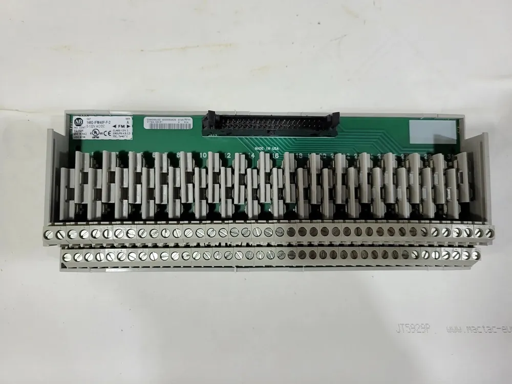 1492-IFM40F-F-2 Fusible Interface Module, 0-132V AC/DC