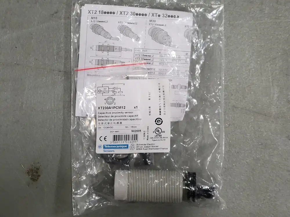 Capacitive Proximity Sensor XT230A1PCM12