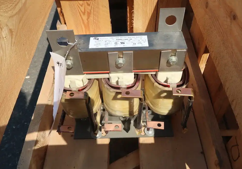 3-Phase, Dry Type Iron Core Line Reactor RM0130P30