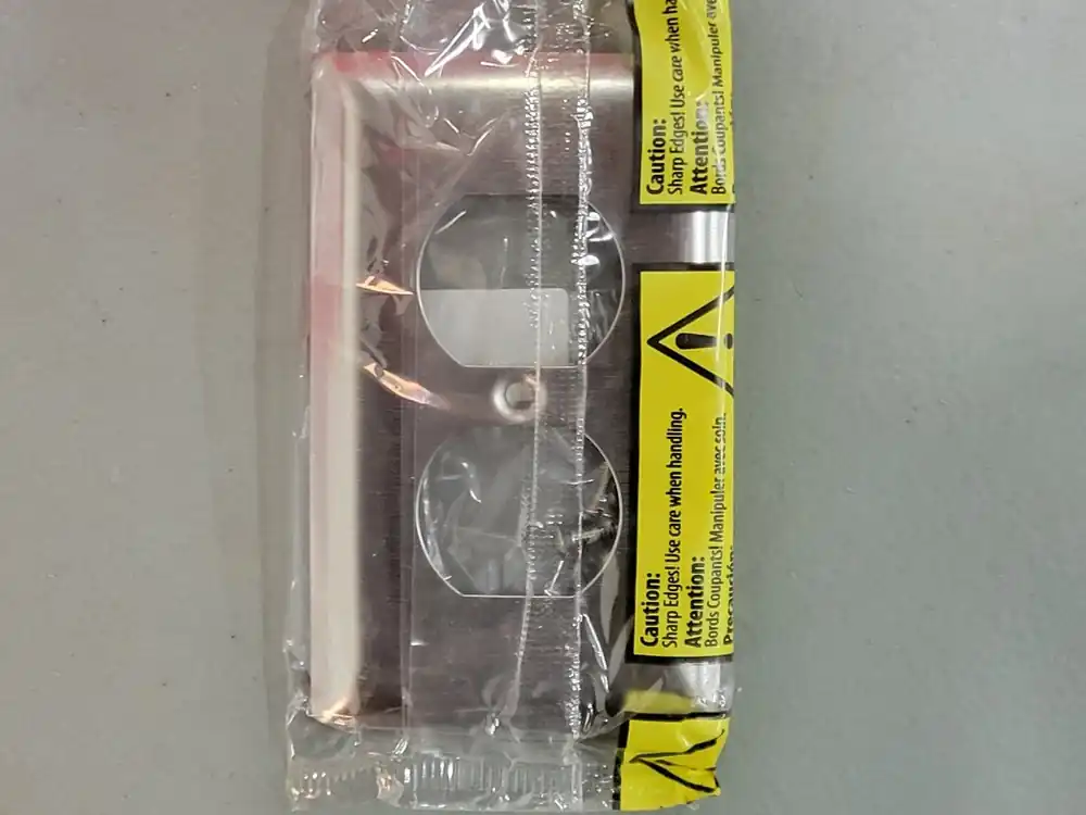 1-Gang Metal Wall Plate 302/304SS (Box of 20 pcs)