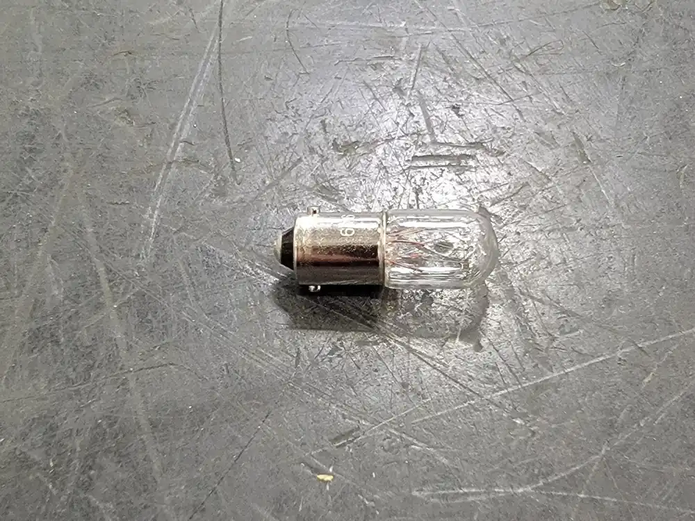 Miniature Lamp 2.6T3.25/CL/130V/3M/BA9S/STD (Box of 7)