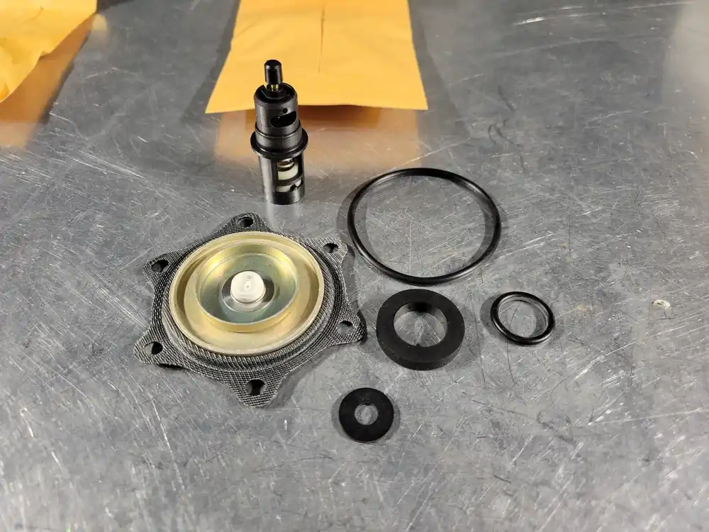 Regulator Repair Kit R67CFRX0012