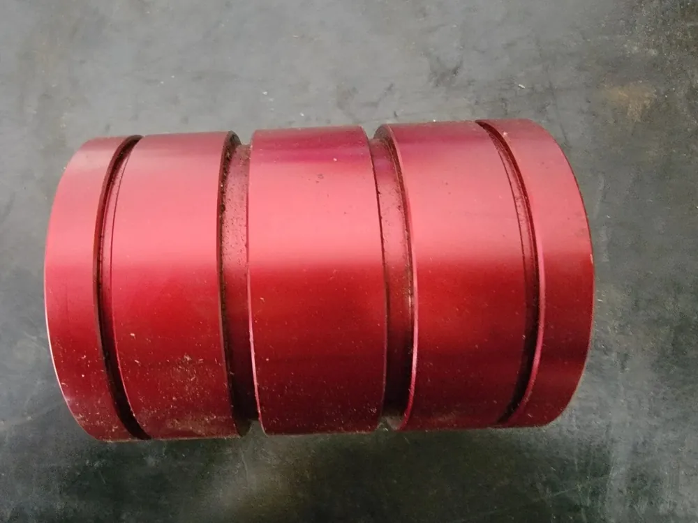 Closed Compensated Linear Plain Bearing FLC40D