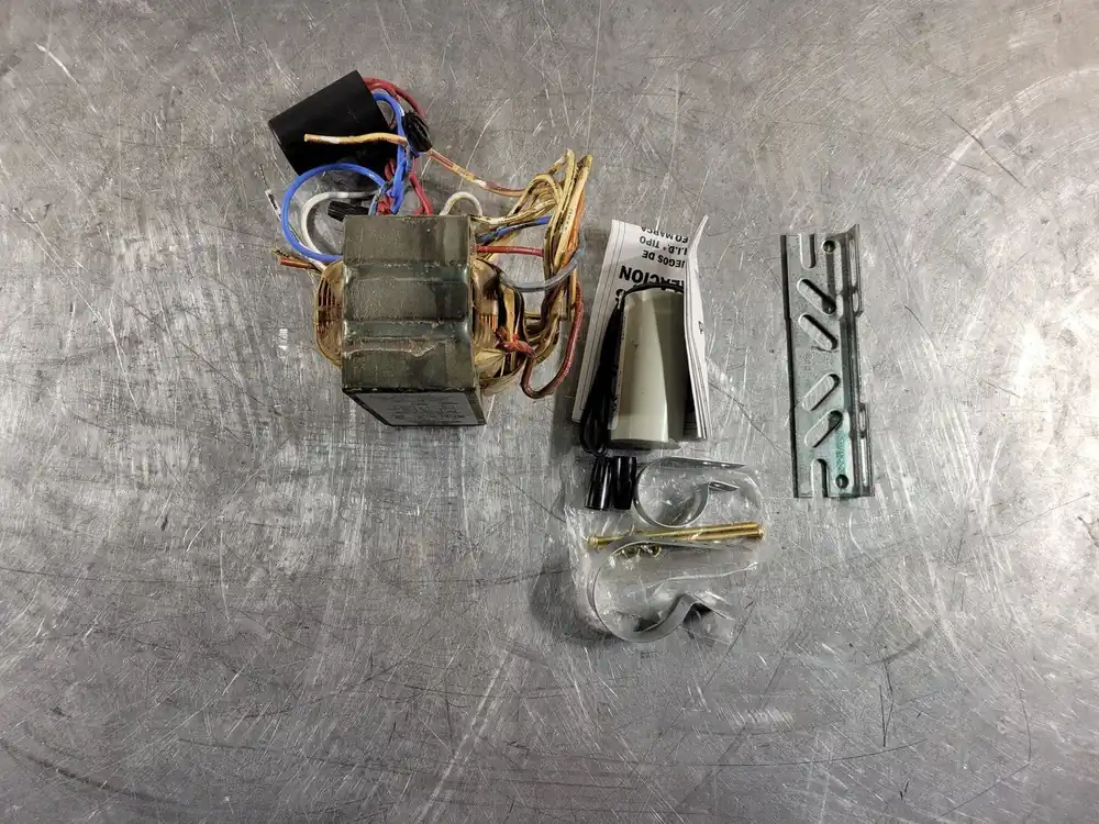 120 Volts 100W Core & Coil Ballast Kit 71A8071-001D