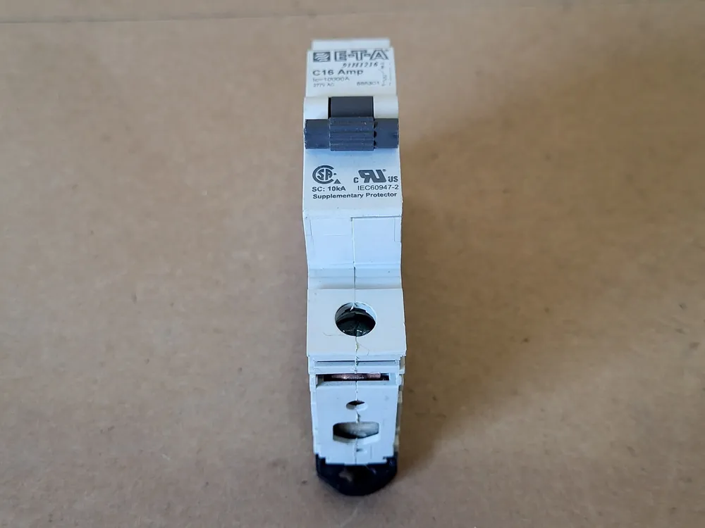 16 Amp, 1 Pole, 277 volts Miniature Circuit Breaker 91H1216