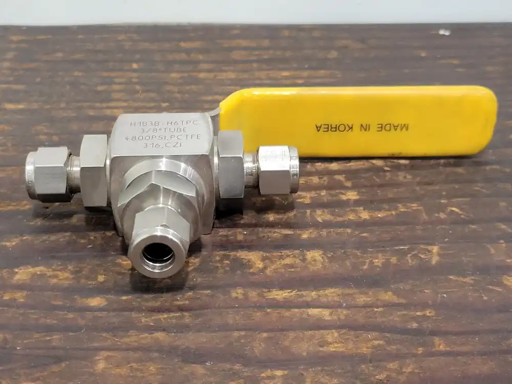 3/8" 3 Way Ball Valve