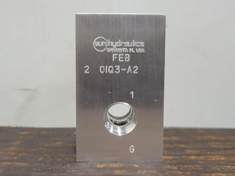 Line Mount Through Port w/ Gauge Port Manifold FEB OIQ3-A2