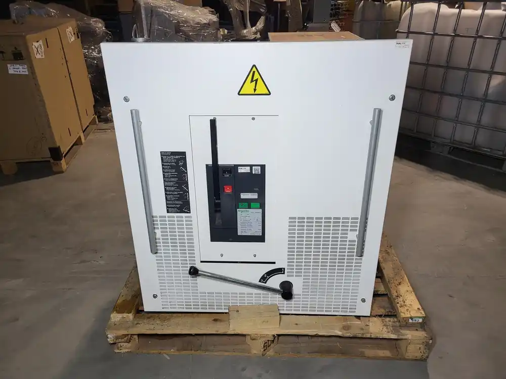 LF3 Circuit Breaker 3000A, 12kV, 75 kV, 40 kA