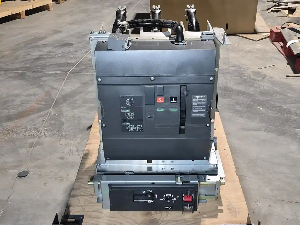 EVOLIS Circuit Breaker 1260A, 7.2kV, 60kV, 31.5kA