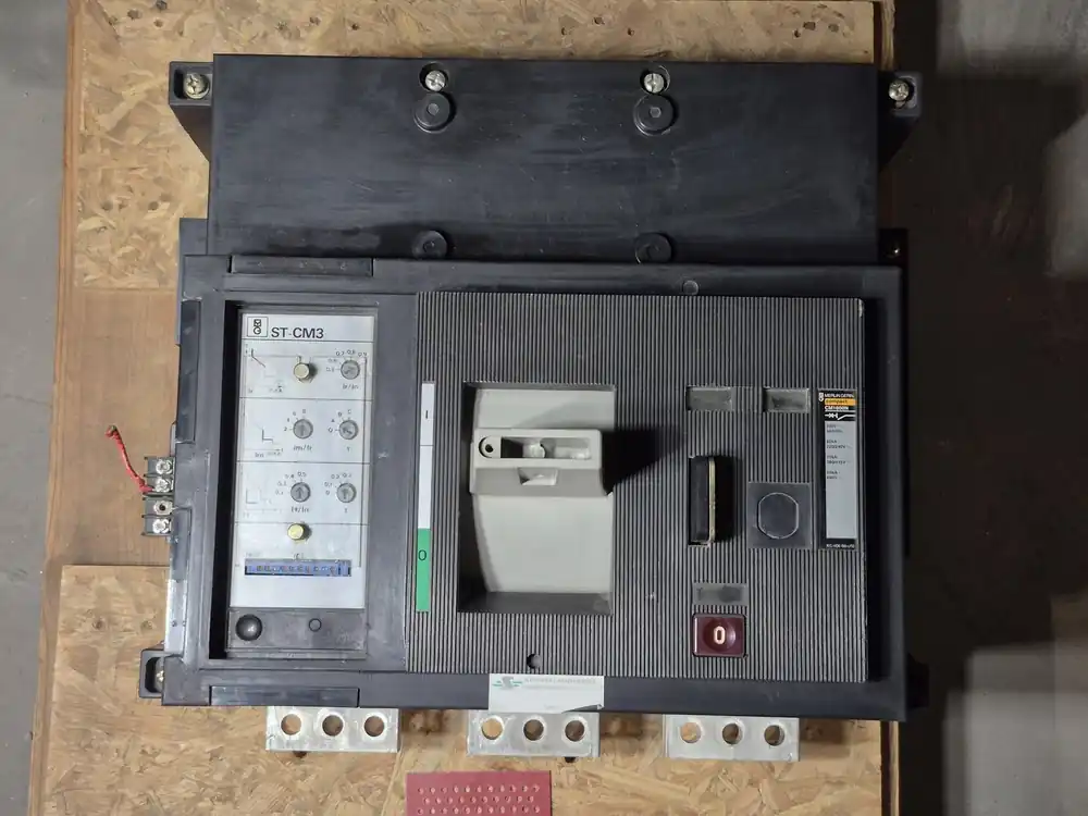 1600 Amp, 3 Pole, 600 Volts Circuit Breaker CM1600N