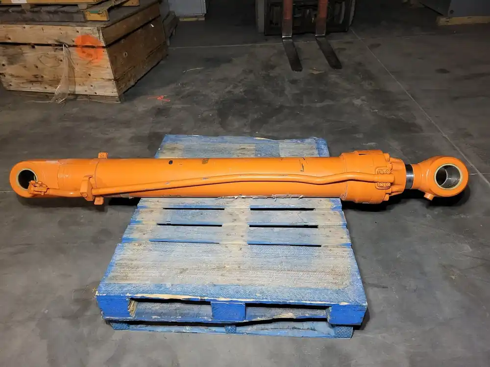 Bucket Cylinder YA00044323