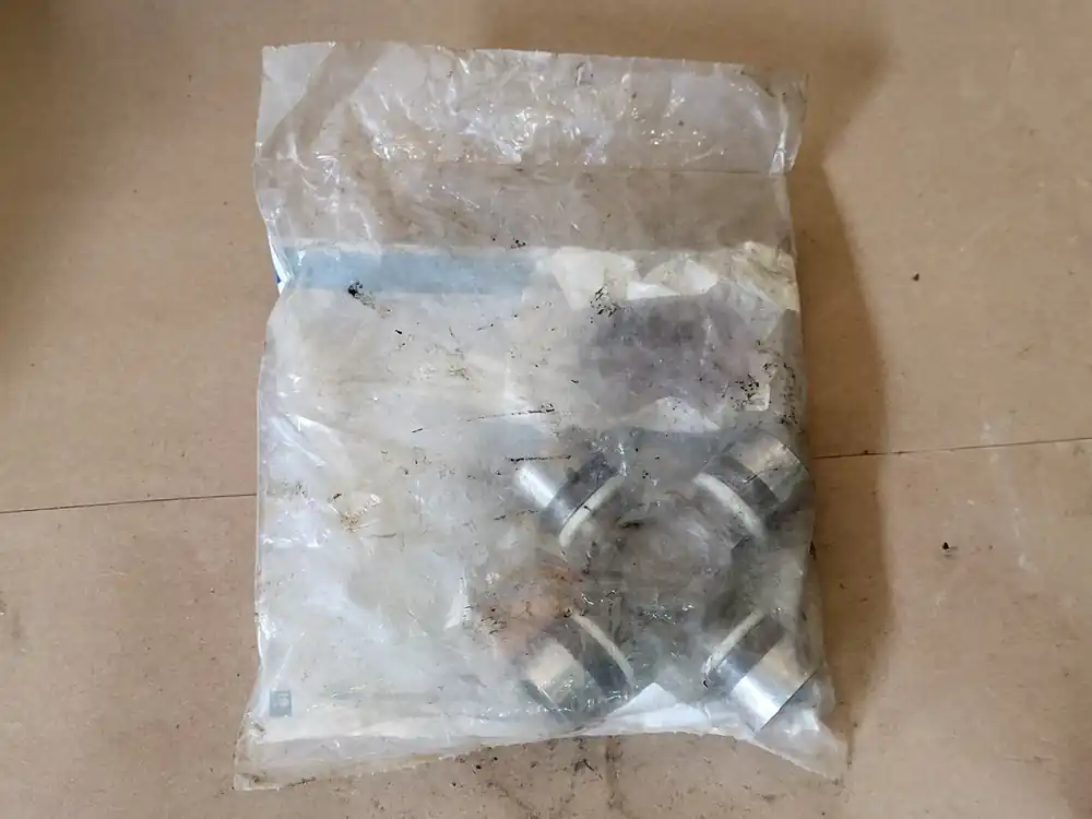 U-Joint Kit BC3Z-4635-B