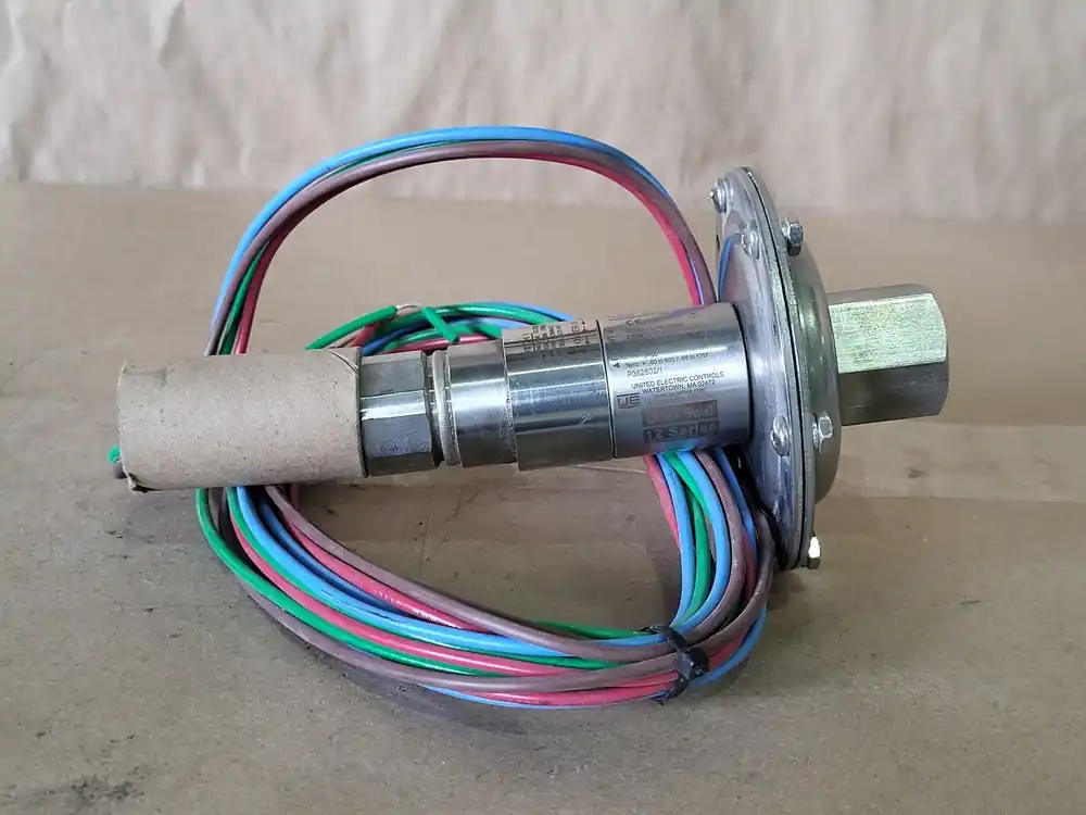 5 to 124.5 mbar Pressure Switch 12SHSNW3