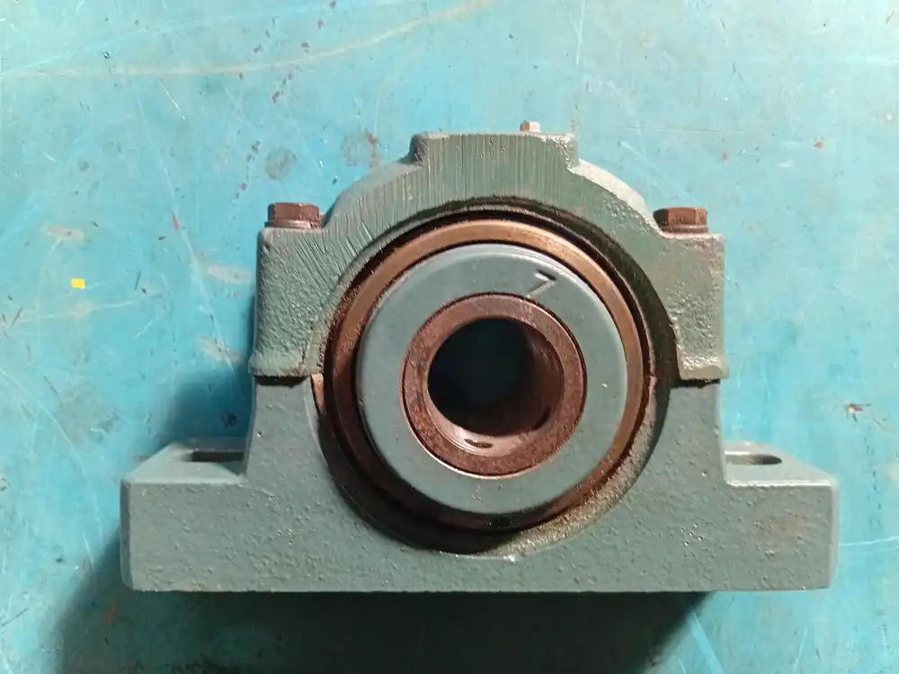 Pillow Block Roller Bearing Unit 1-1/2" Bore, P2B-K-108R 023171