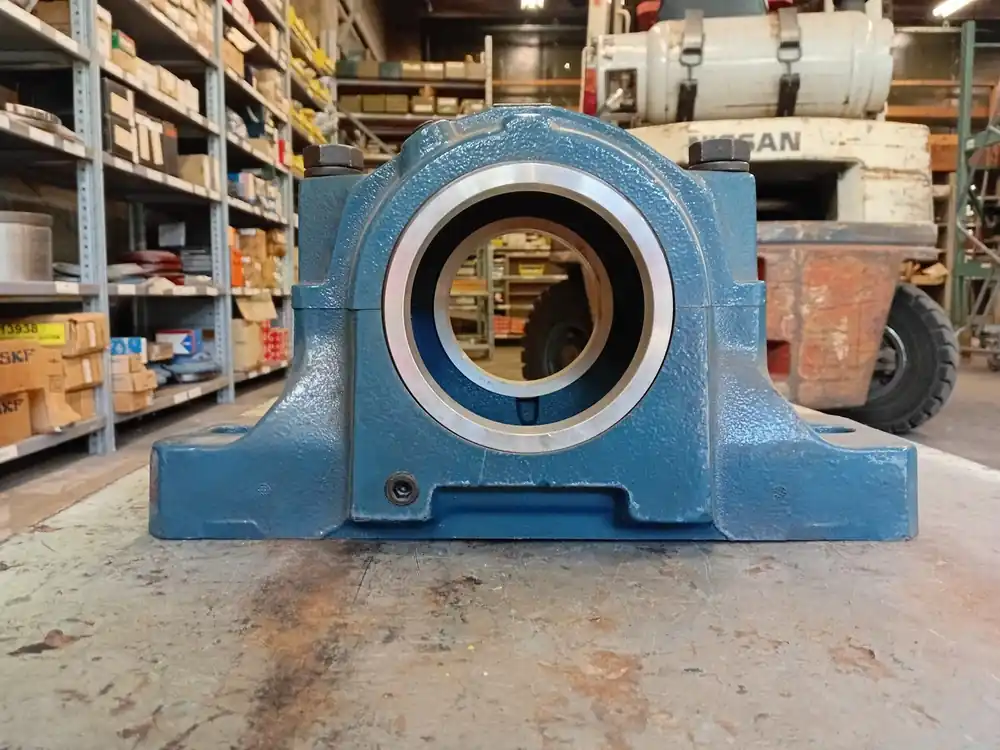 Split Plummer Pillow Block Housing 7" Bore, SAF 220