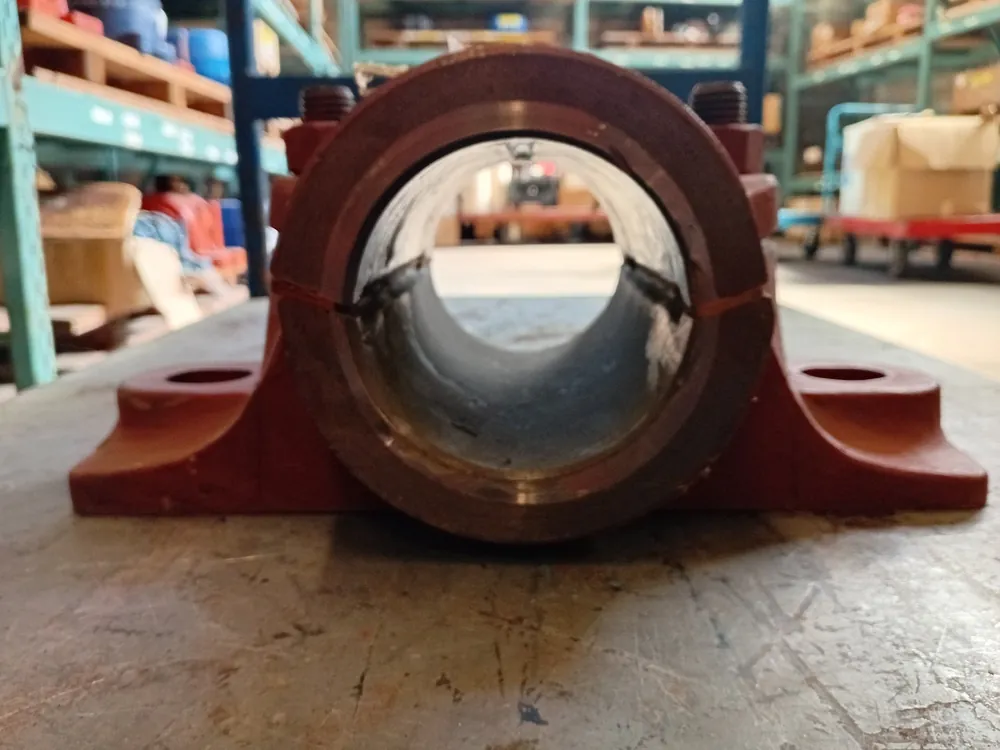 Pillow Block Plain Sleeve Bearing 3-15/16" Bore, 2-1263