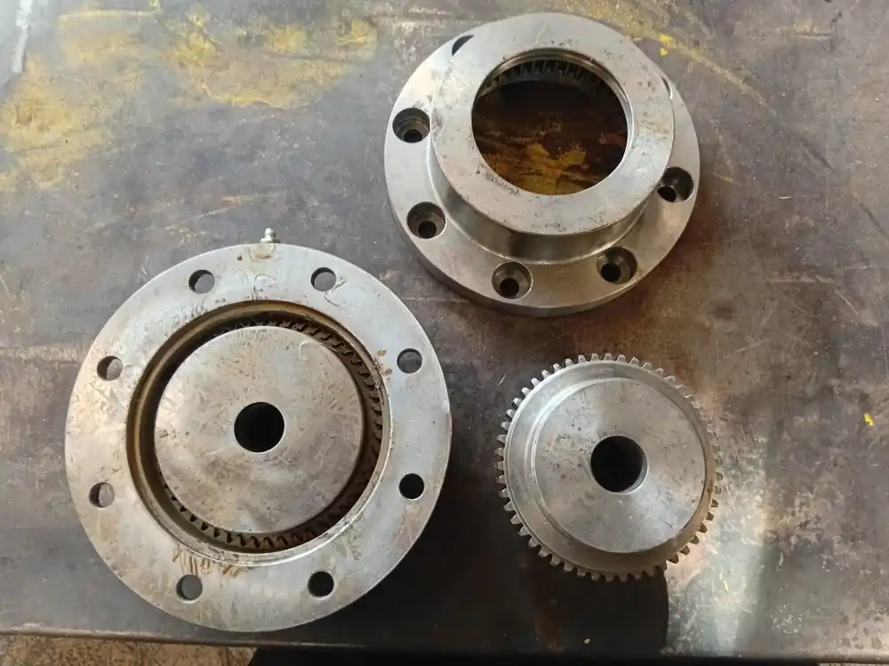 Female Half Coupling 2-1/2S, 8-3/8" Bore